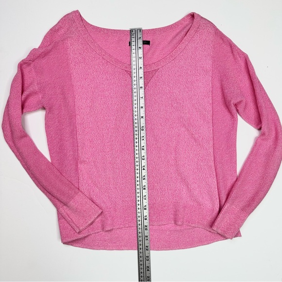 American Eagle Outfitters Mixed
Stich Scoop Neck Off The Shoulder Sweater Pink M - Picture 4 of 8